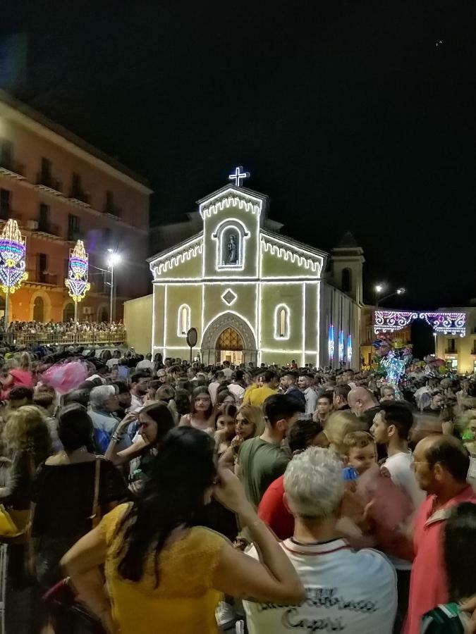 La Casa Del Corso Panzió Aragona Kültér fotó